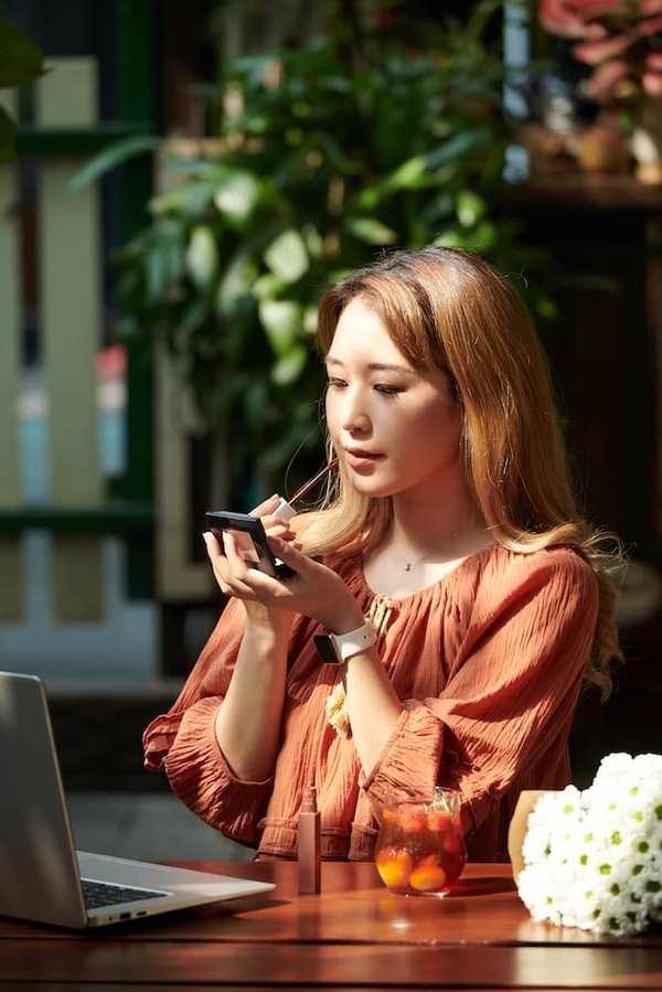 What Are the Key Factors Affecting the Liquidity of Real Estate Assets in the UK?