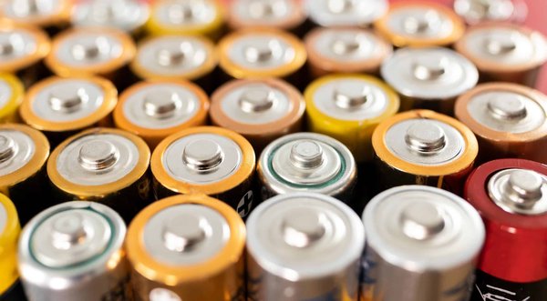 What's the Latest in Lithium-Sulfur Battery Research for Electric Cars?