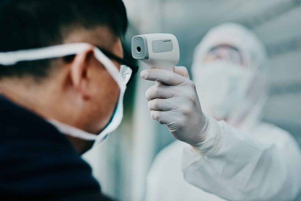 What's the Role of Deepfake Detection Algorithms in Combating Misinformation?